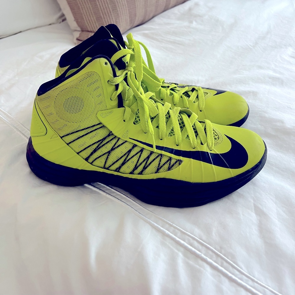 Nike Green and Yellow Athletic Shoes Performance Design